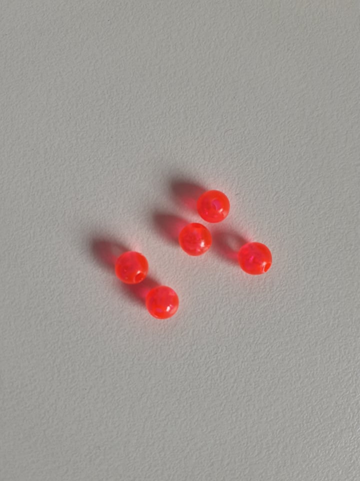 Red round beads , 6mm, pack of 20